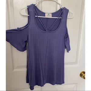 Shoulder cut out top